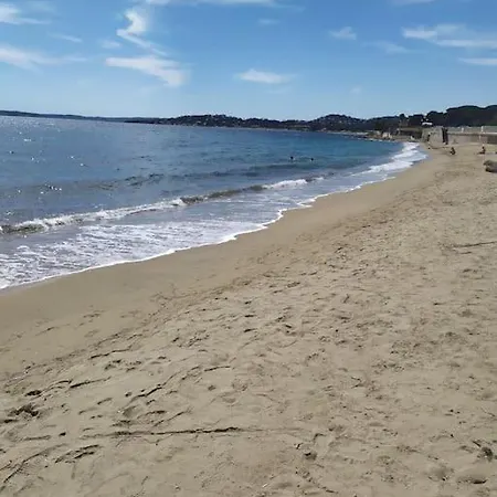 Piscine Et * La Garonnette-Plage